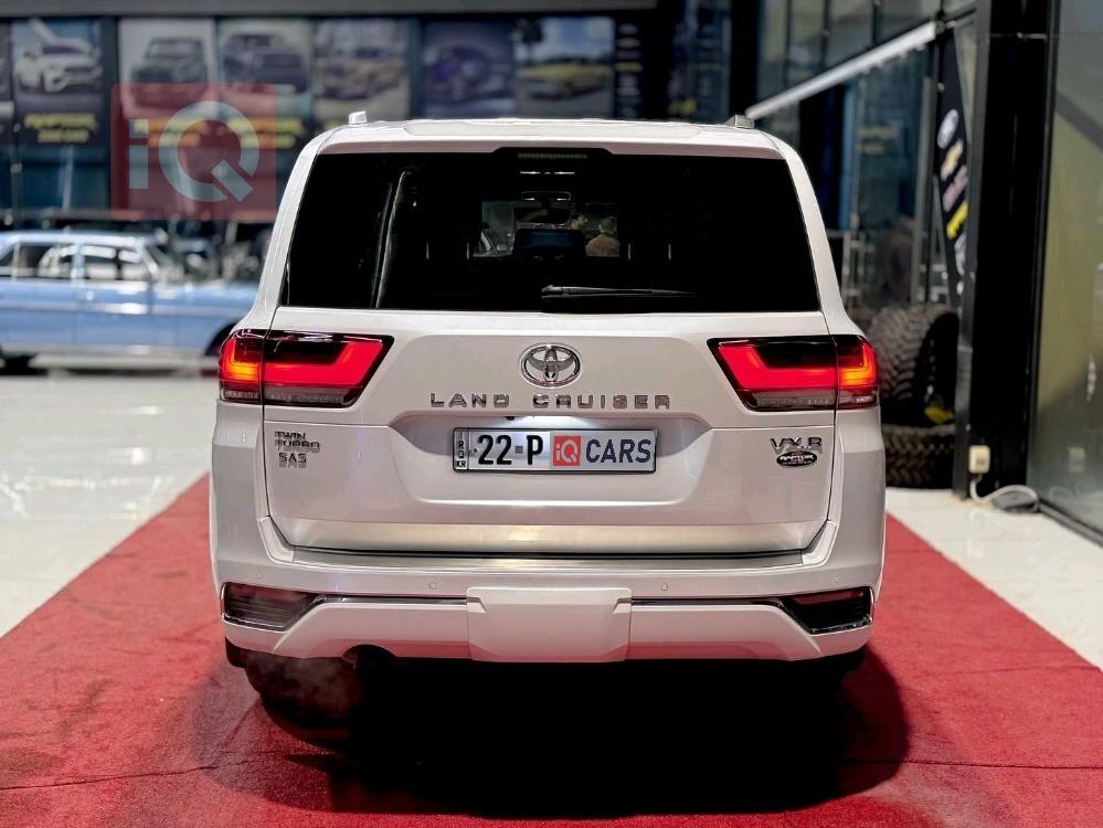 تويوتا لاندكروزر